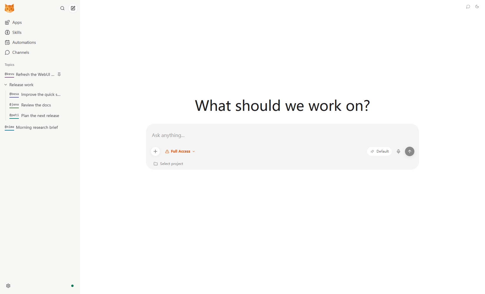 nanobot 的 WebUI 主界面，侧栏是 Apps、Skills、Automations、Channels 四个入口